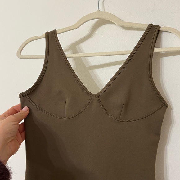 TNA Aritzia green jumpsuit romper size S - Picture 2 of 9